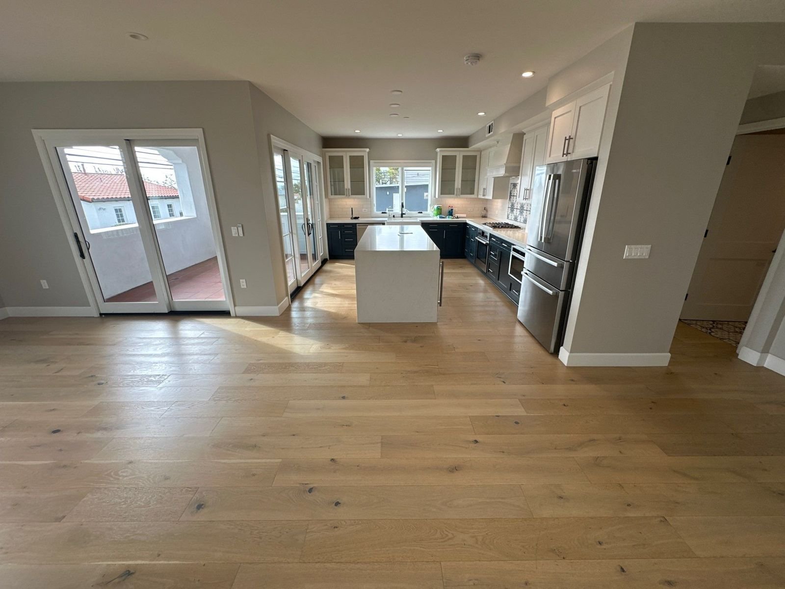 Engineered hardwood and LVP cleaning and restoration in Ladera Ranch, CA