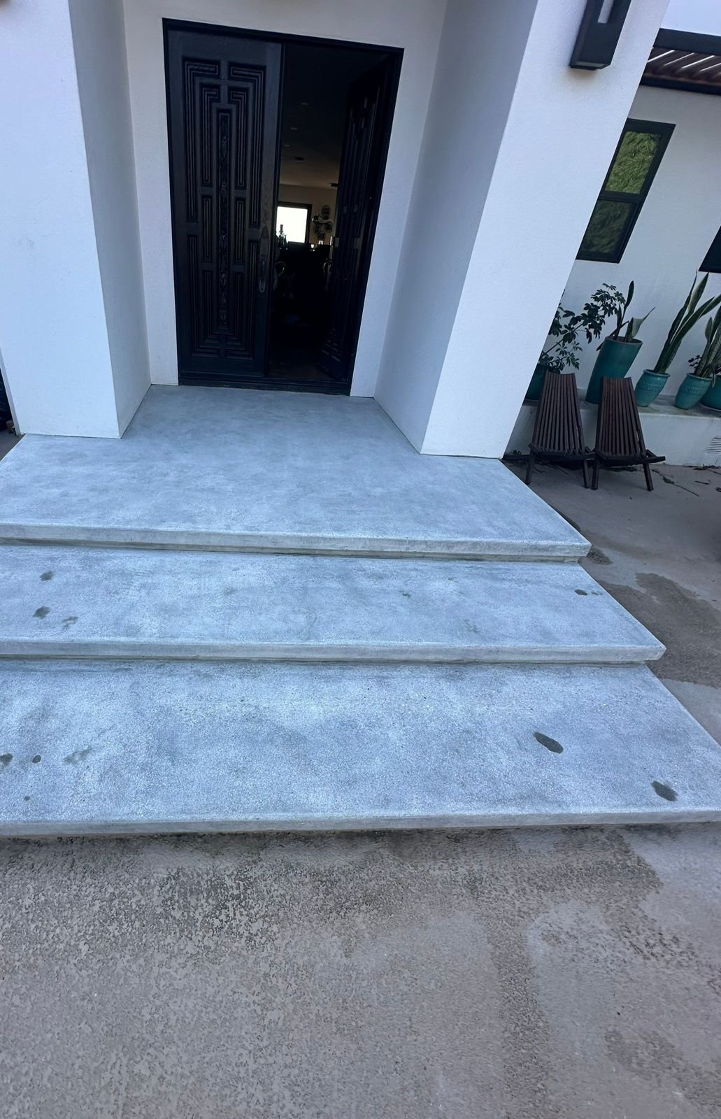 Concrete entry steps cleaned in Laguna Beach, CA